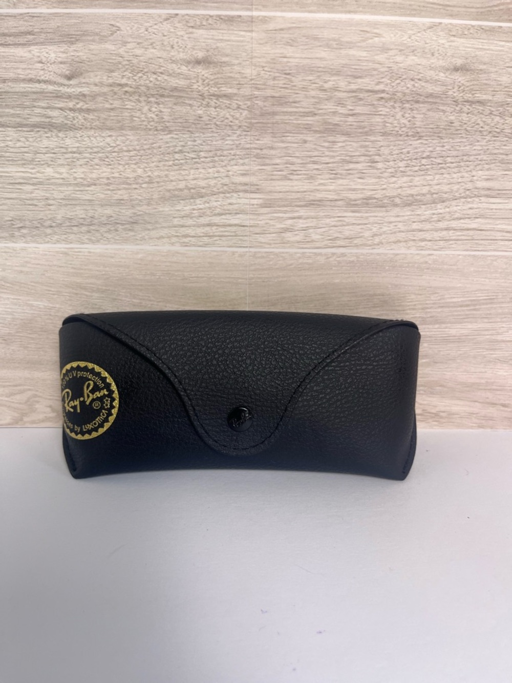 Ray-Ban Leather Sunglasses
Case - Black W/ Gold Logo - Felt Lined - Snap Closure
